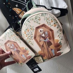 Loungefly The Nightmare BeforesChristmas Floral Sally and JackCoffin and wallet